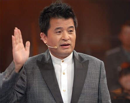 毕福剑个人资料简历老婆周彦宏 妻子带着女儿移居加拿大