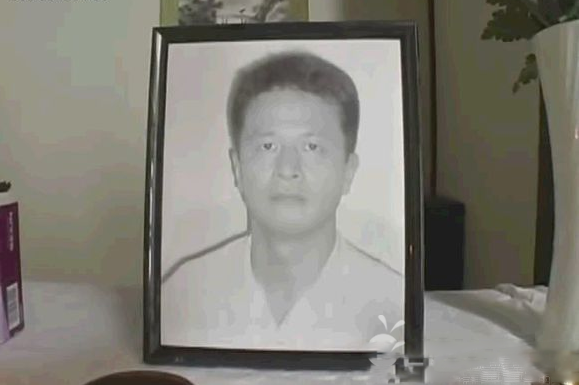 毕福剑个人资料简历老婆周彦宏 妻子带着女儿移居加拿大