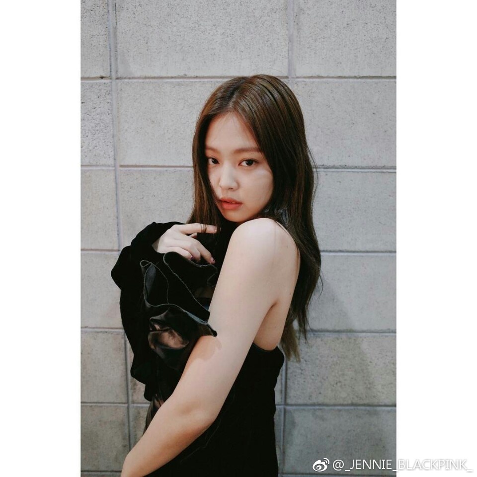 jennie�����ݻ�ˮ��ʲô��˼ ���Ի�ˮ����λ�Ӧ��