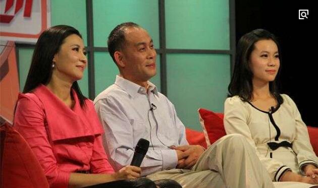 张思乐现在的男朋友是付豪吗 张思乐全家福照片