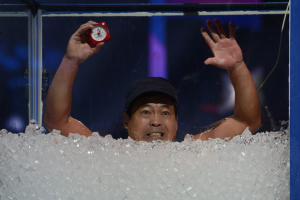 金松浩挑战不可能怎么做到的 金松浩挑战冰王现场组图