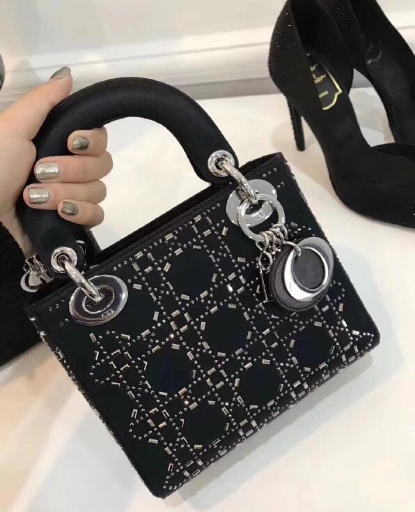 �������ĸ���ɫ��� dior�ǿ���ɫ��ÿ�
