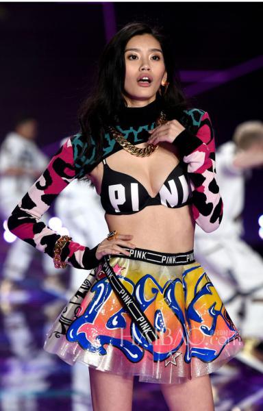 ��������Ȩ־��������Ƭ ������ά����������������ͼƬ