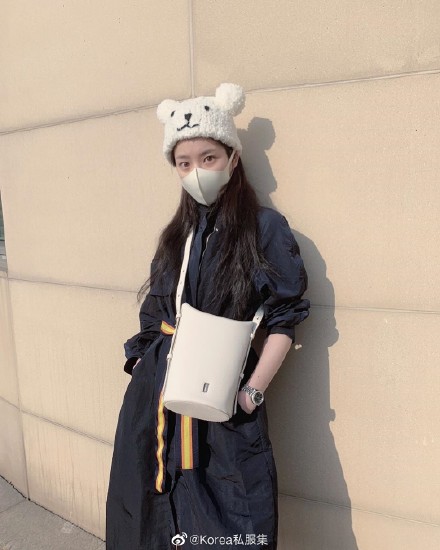 ��٧���ں����ж�� �����Ȳ�߲��Ͷ�̬ͼƬ����