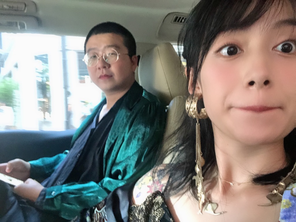 ��β��ǰ����ë��ܲ������Ƭ ë��ܲ������ͬ����