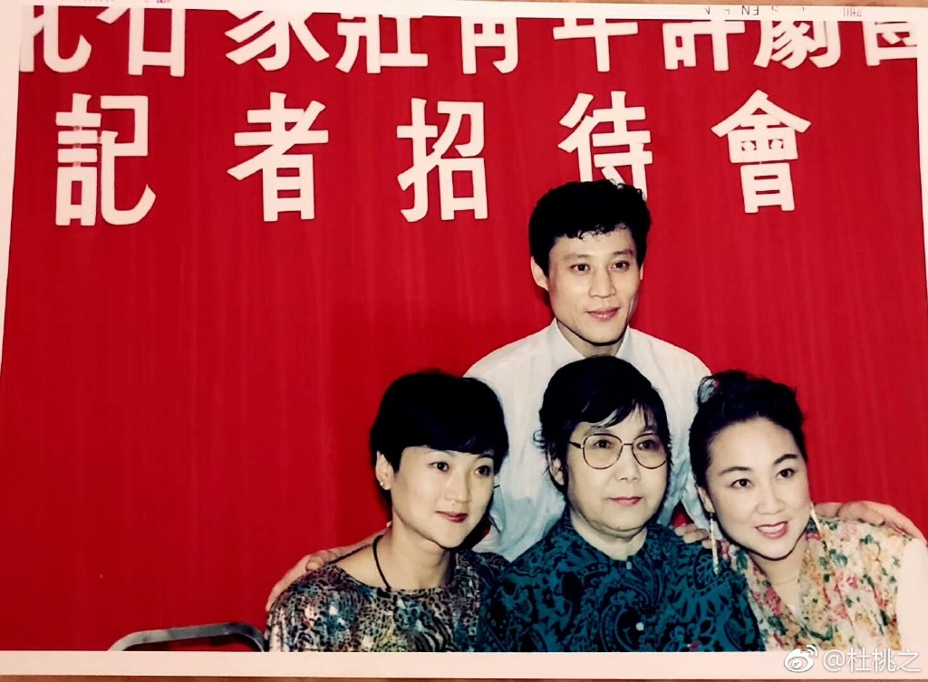 �·�ϼ��˭��е� ����һЩ�·�ϼ����ʱ��������Ƭ