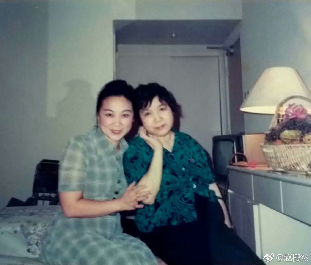 �·�ϼ��˭��е� ����һЩ�·�ϼ����ʱ��������Ƭ