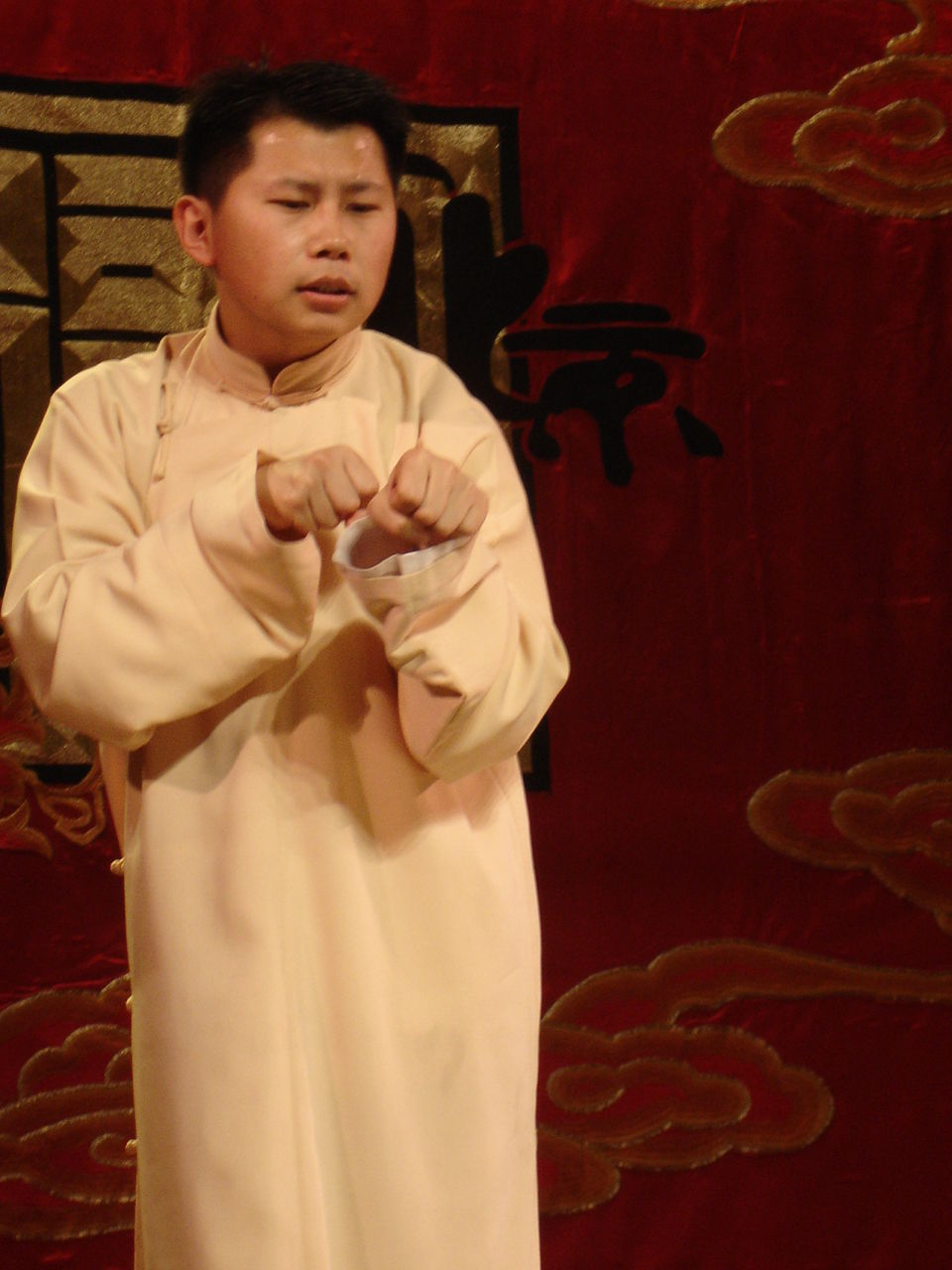 ����ΰΪʲô�˳�������?����ΰ���˽кδ��õ�����