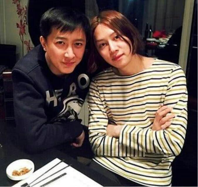 ������Ϊʲôϲ������ ������ǰŮ���������ǳԲ�