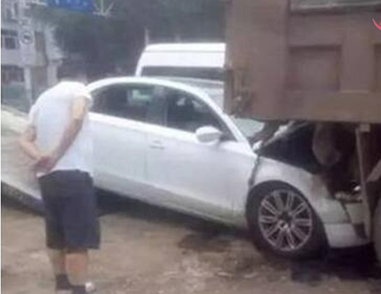 ��һ����ȳ�Ӳм����� ��һ��Ϊʲô��Ů����