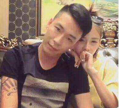 ��һ����ȳ�Ӳм����� ��һ��Ϊʲô��Ů����