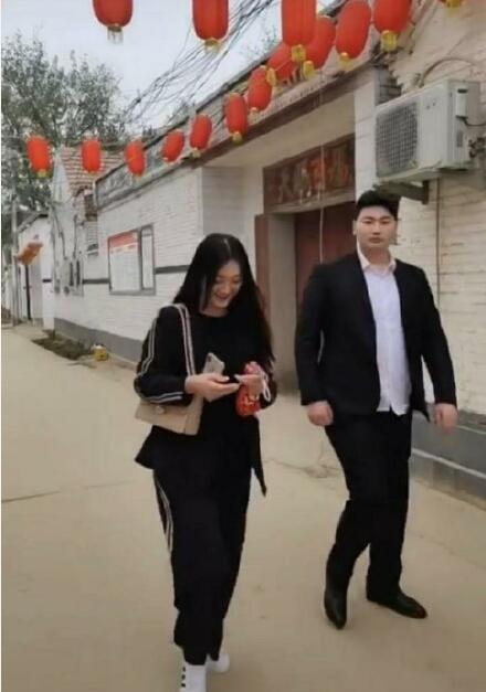 ���¸������Ů����˭ ���¸�����������