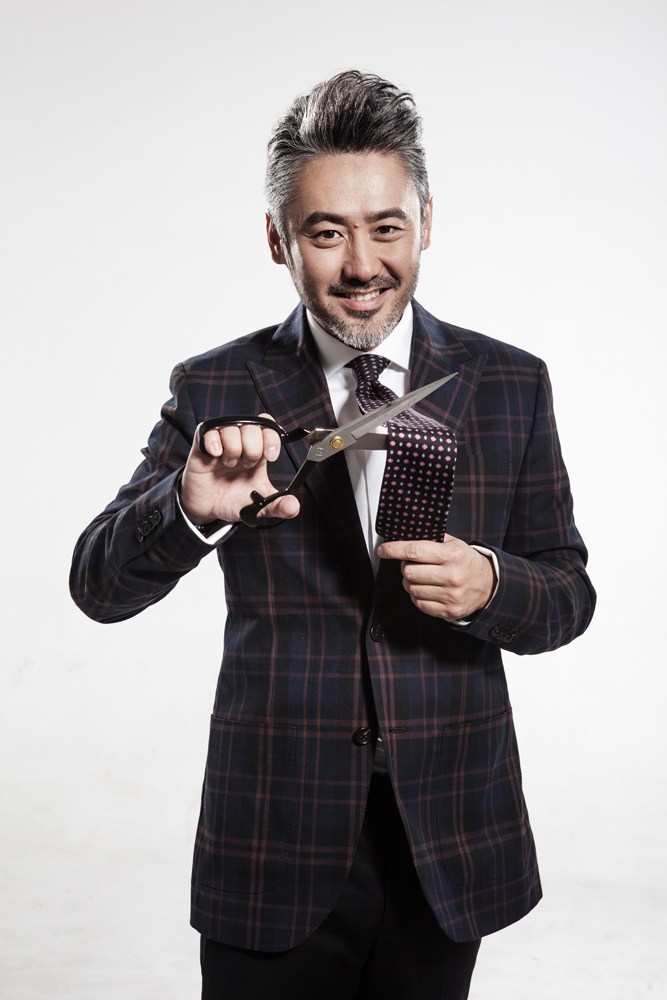 吴秀波在我们来了唱的歌叫什么 吴秀波是歌手出身吗