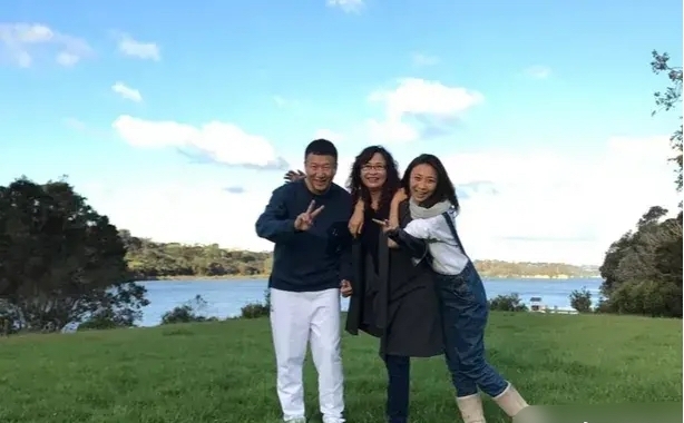 �����ϵĸ������ϼ������� �����Ͻ�����λ�