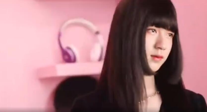 �ؾ���Ůװ��Ƭ �����ĸ�ѧУ��