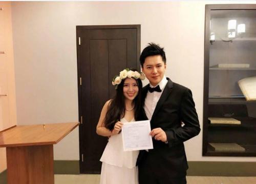 ����Ҷ�մ���˭�������� Ů����������