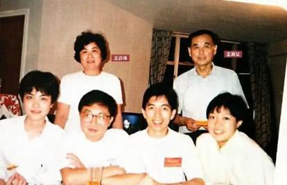 �Ĺ�Ӱ�������������� ������ʱ�����Ƭ��ͼ