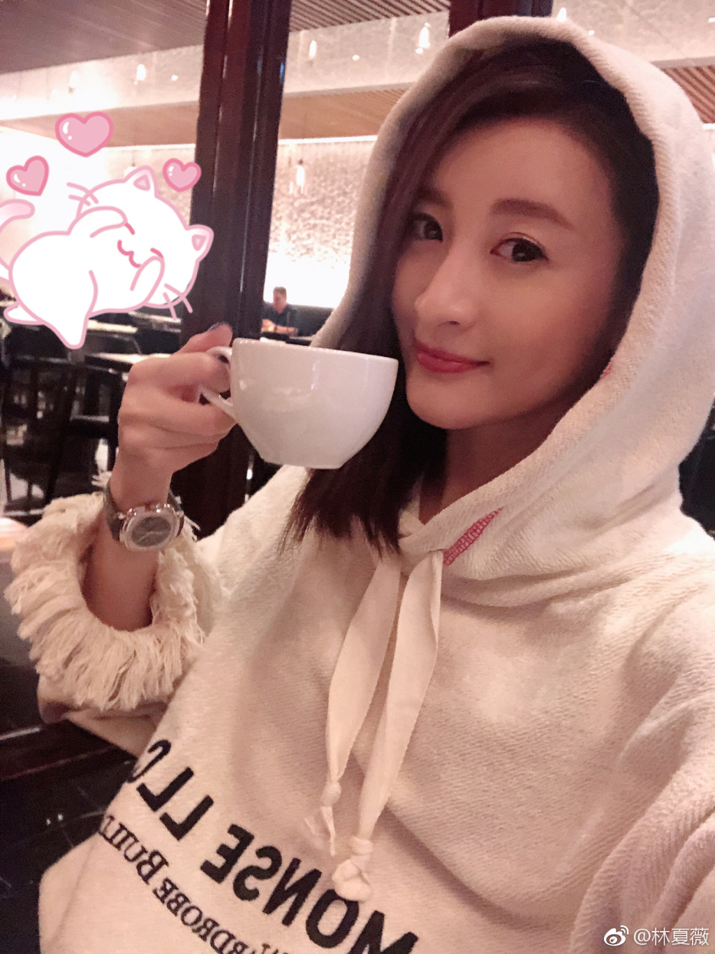 ����ޱ�������ϼ�� ���˹��԰׸�����ͷ��