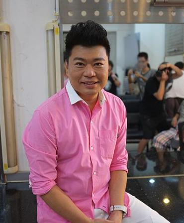 阮兆祥年轻时候的照片 他老婆crystal是香港爆眼女是什么梗