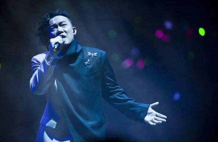 ���Գ���Ѹ�ݳ���ˤ��غ����ļٵ� ������������ʲô��ϵ