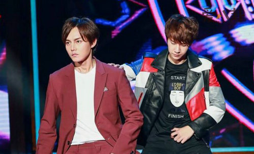 ��������һ�����������ϱ�������һ�� ���˹�ϵ�ܺ���