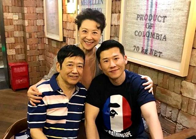 �������Ӹ������� �����һ��������Ƭ