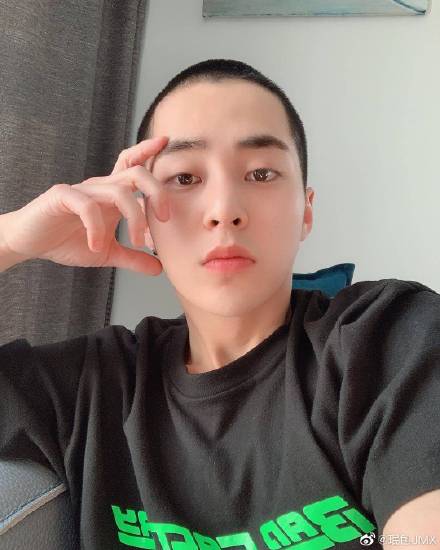 ��ͷΪʲô�Ǽ���˧���Ψһ��׼ ���Ǵ�ͷ�����һ��Ʀ����