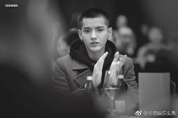 ��ͷΪʲô�Ǽ���˧���Ψһ��׼ ���Ǵ�ͷ�����һ��Ʀ����