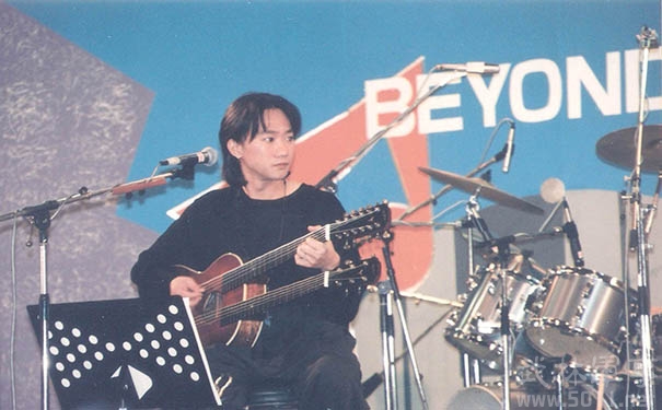 �ƼҾ���ǰŮ�� ��С����Ȧ����