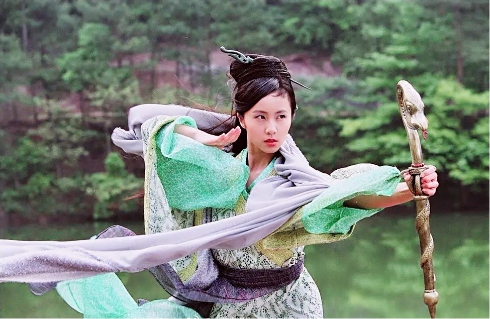 孙莉为什么叫青儿 她和吕一很像对比图