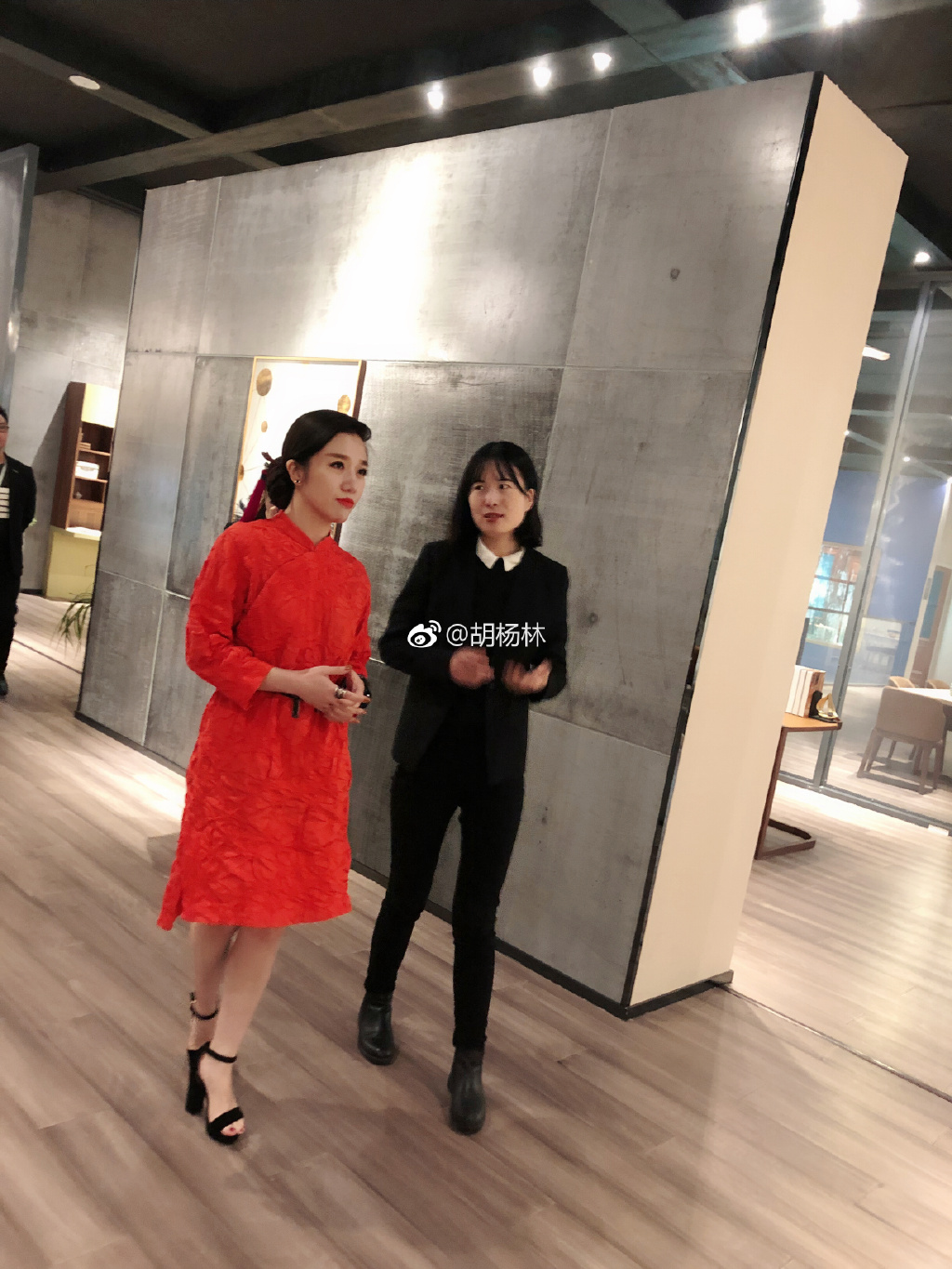 ���ֺ����ֶ������ �������Ϲ���˭