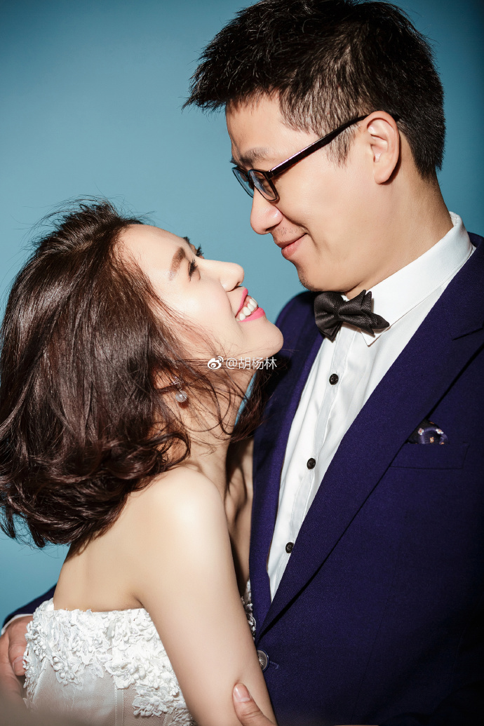 ���ֺ����ֶ������ �������Ϲ���˭