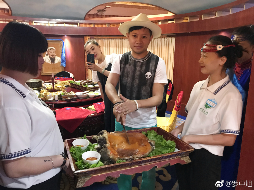 ��������䱻������һ��� �������Ů����˭