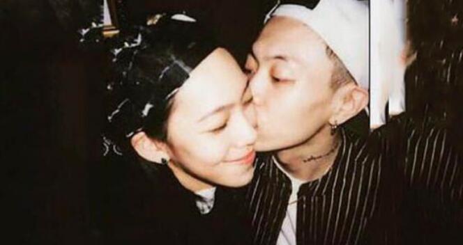 ����껺�Ҷ�����Ĺ�ϵ�ֽ������� ���������Ů������˭