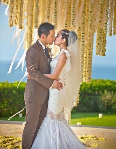 杜若溪亲热戏"被抓包" 杜若溪严宽的结婚照大全