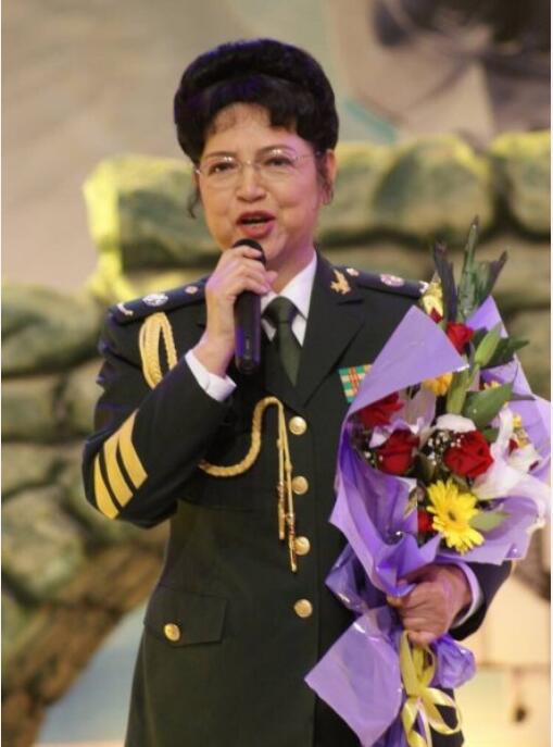 耿莲凤和耿为华是亲戚关系吗 耿莲凤丈夫张振富资料照片