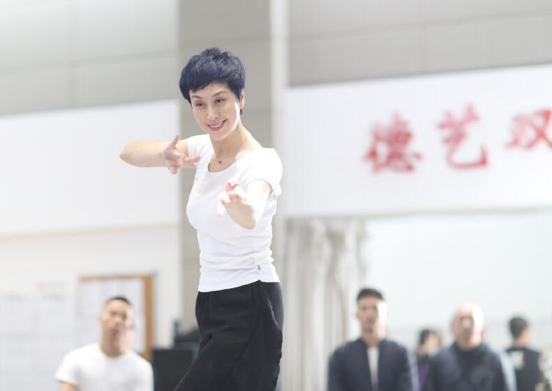 ʷ������ɷ���˭ �����������û�к����������˹�ϵ����