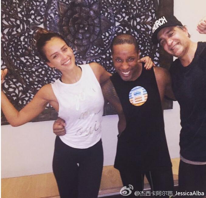 杰西卡·阿尔芭是美国第一美女吗 她是黑人还是白人