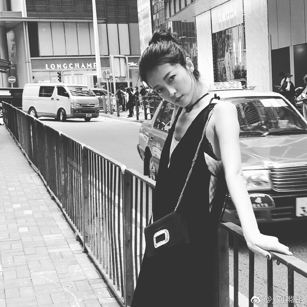 ������������Ƭ ���������ɹź��ͺ������������û