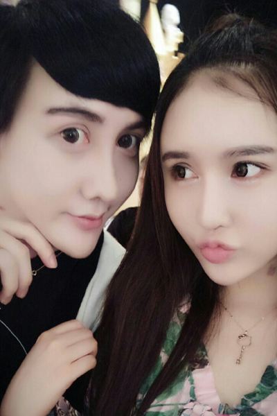 刘梓晨为什么叫金针菇 刘梓晨女装照片组图