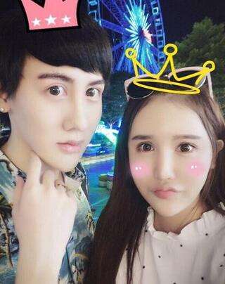 刘梓晨为什么叫金针菇 刘梓晨女装照片组图