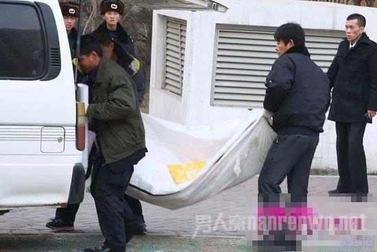 �׾��ǰױ�ɽ��Ů���� �ܳɺ��׾������ֳ�ͼ