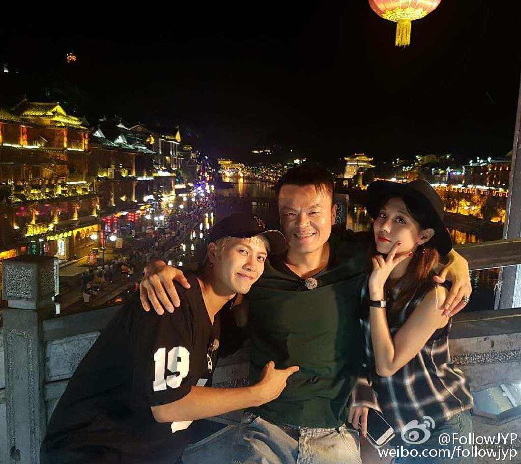 ����Ӣ��jyp�ϰ��� ����ӢΪʲô������