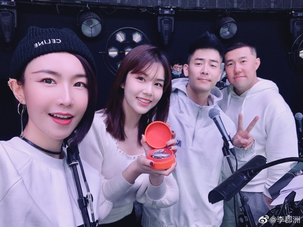 ��޺������� ��ô˹Ӣ����ôд��ʲô��˼