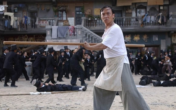 �������Ϲ���־����Ƭ ������Ϊʲô�뿪����