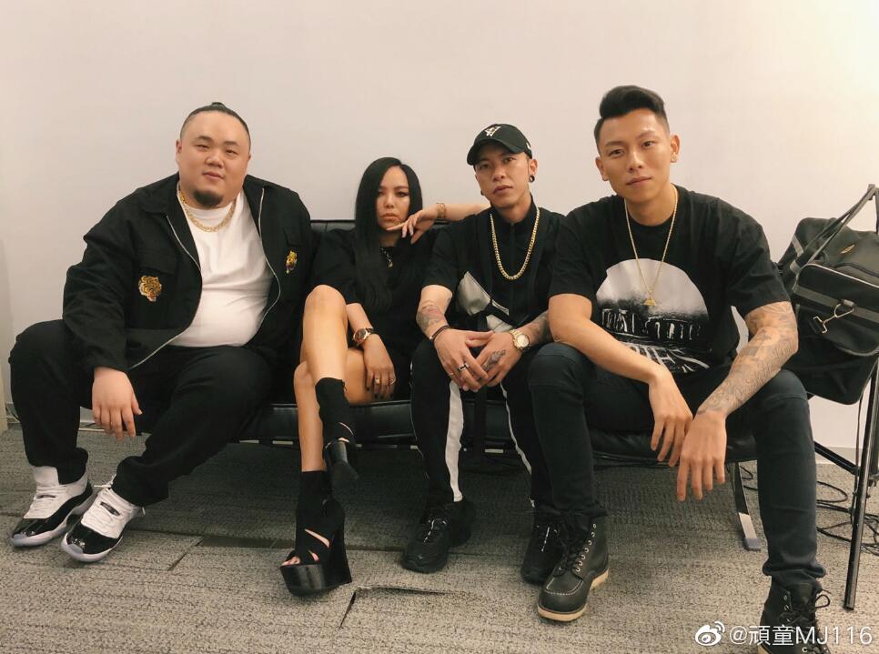 顽童瘦子女朋友照片 他和顽童小春相比谁实力更厉害