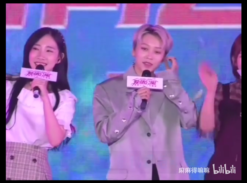 刘雨昕是真没胸还是束胸了 她在爱情公寓中饰演什么角色