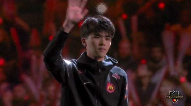 �������˭ �����Ϊʲô�д����