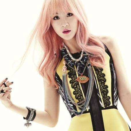 陈梓童和权志龙是什么关系 陈梓童火辣性感照片集锦