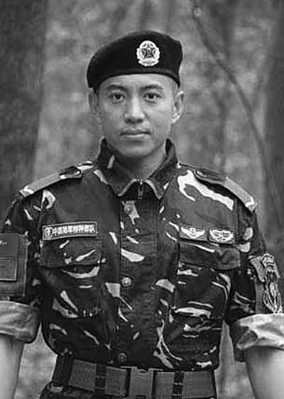 谷智鑫为什么不拍特种兵续集了 谷智鑫和王雷照片对比